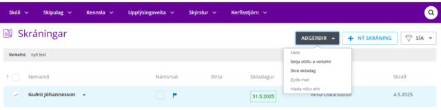 Við vekjum athygli á að bilun er í kerfinu hjá okkur ef verið er að breyta stöðu á verkefnum í gegnum námslotur. Við erum að vinna hörðum höndum að því að koma þessu í rétt lag. En þangað til er hægt að fara aðra leið en þá er farið í "verkefnin mín" undir flipanum kennsla á fjólubláu stikunni. Þar er verkefni fundið, smellt á fjölda nemenda (bláu töluna) og þá er hægt að velja alla eða einstaka nemendur og breyta stöðunni undir "aðgerðir".